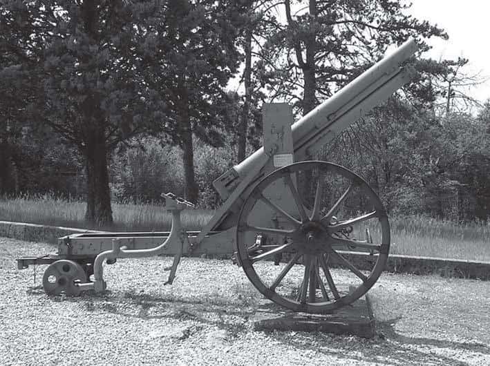 Австро-венгерское 77-мм полевое орудие 8 см Feldkanone М 05, образца 1907 года.